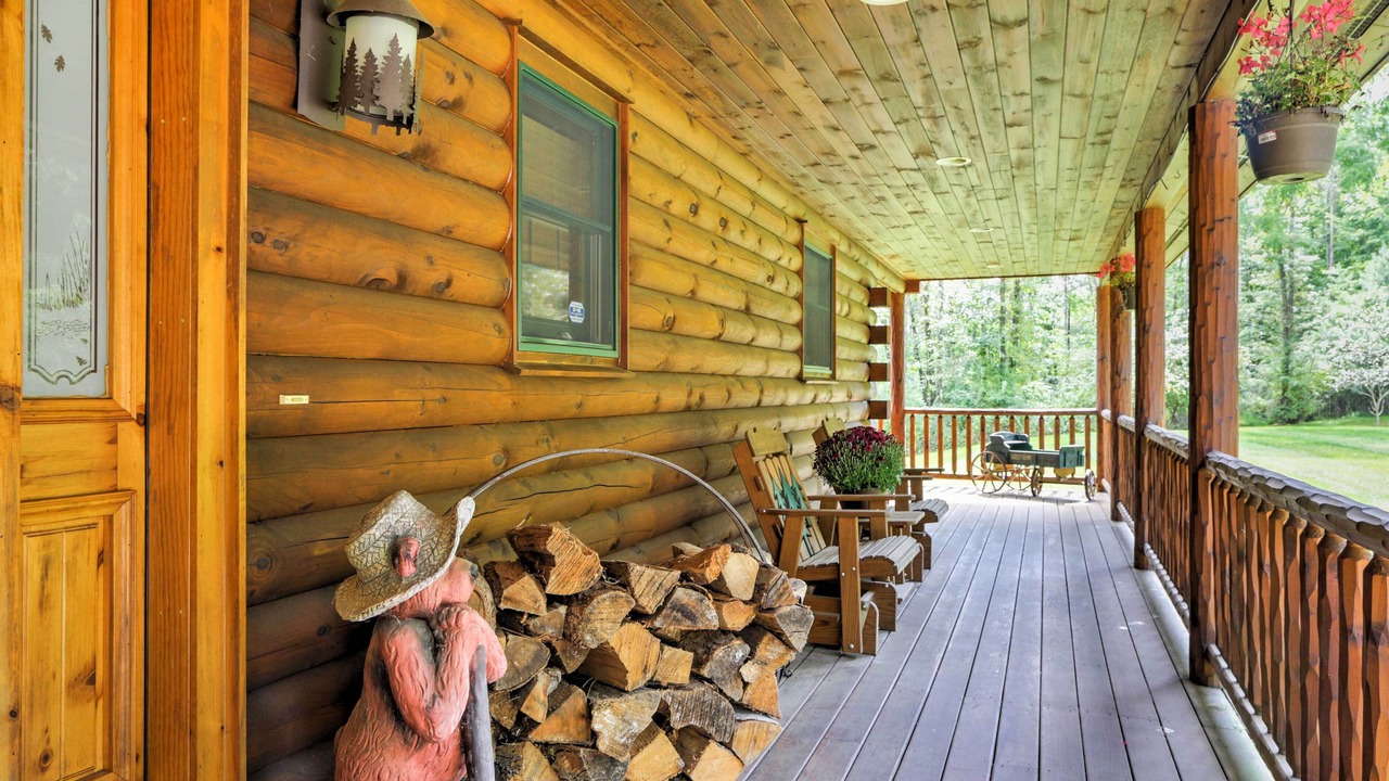 Photo of Patio Balcony in Pine Bush