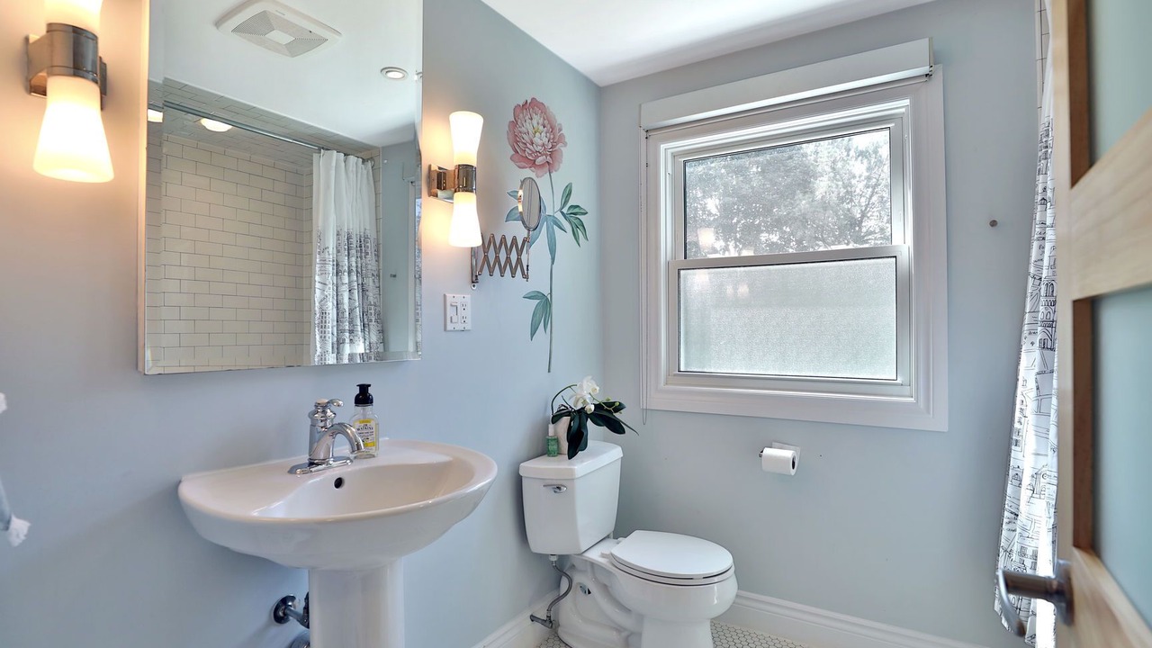 Photo of Bathroom in Guelph