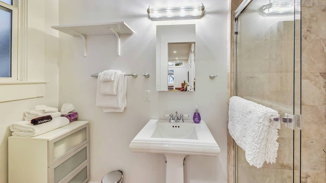 Photo of Bathroom in Pacific Heights