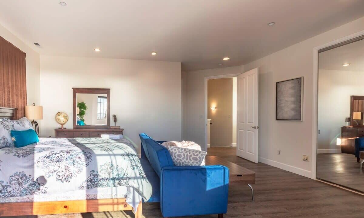Photo of Bedroom in Edgemar - Pacific Manor