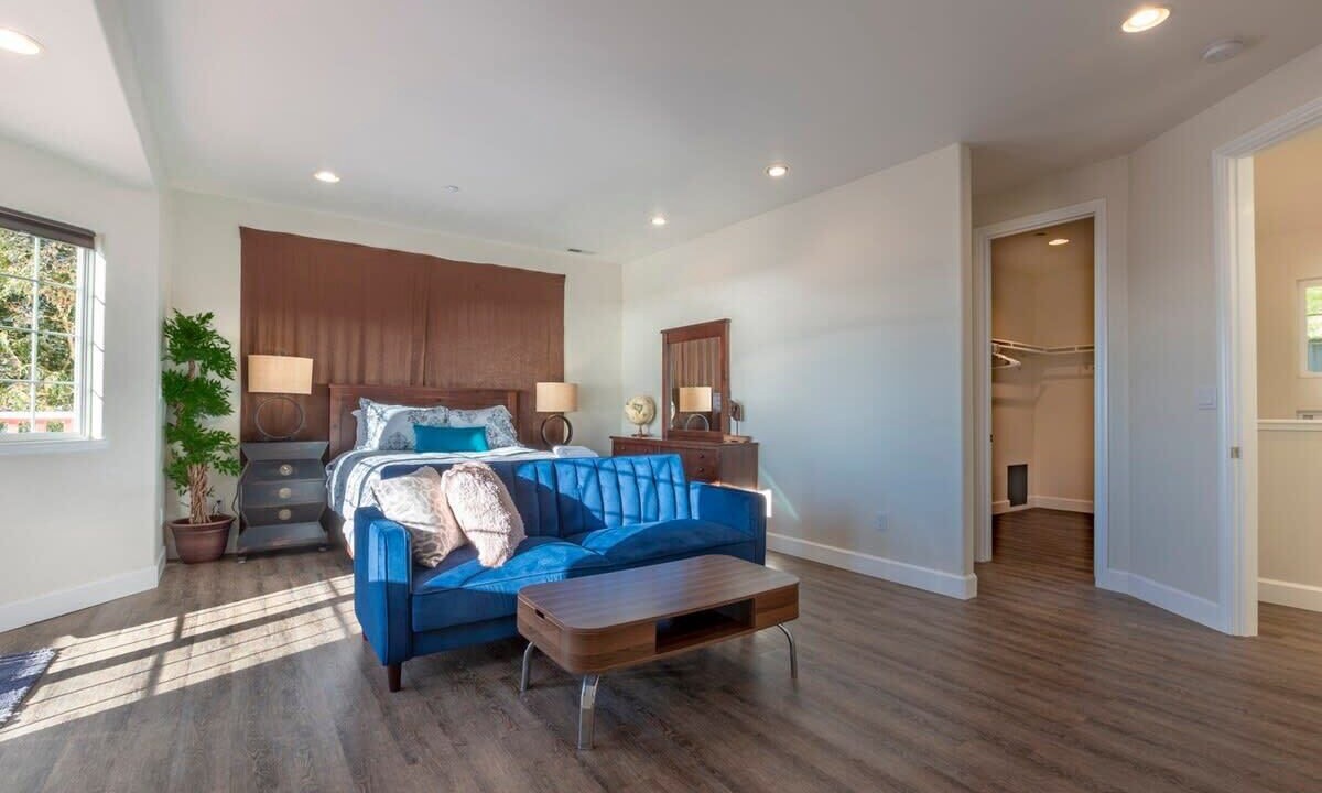 Photo of Bedroom in Edgemar - Pacific Manor