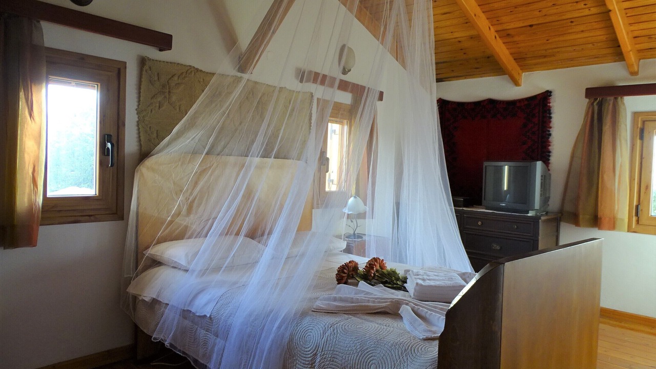 Photo of Bedroom in Douliana