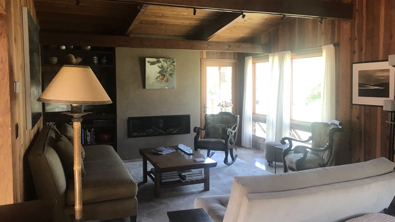 Photo of Livingroom in Larkspur