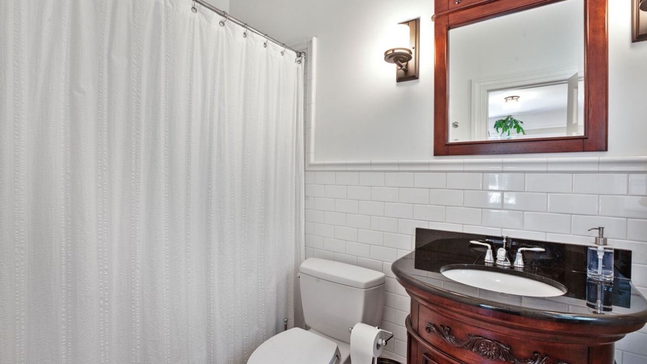 Photo of Bathroom in Lower Nob Hill