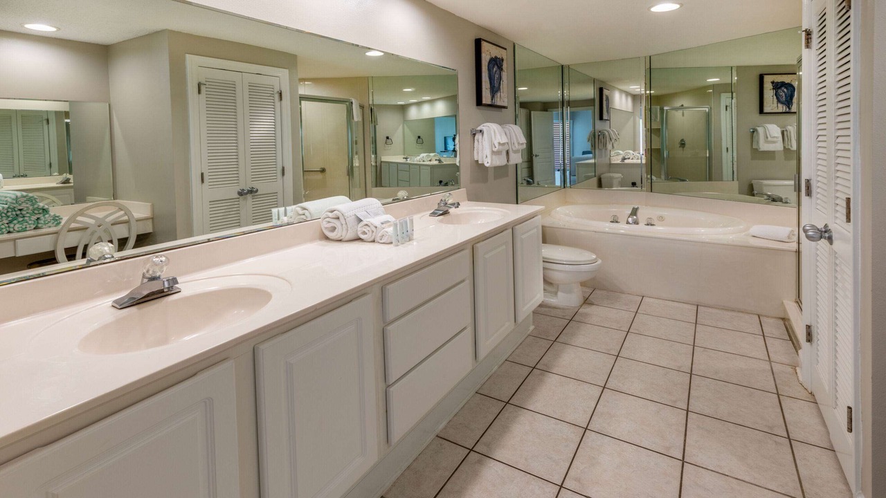 Photo of Bathroom in Orange Beach