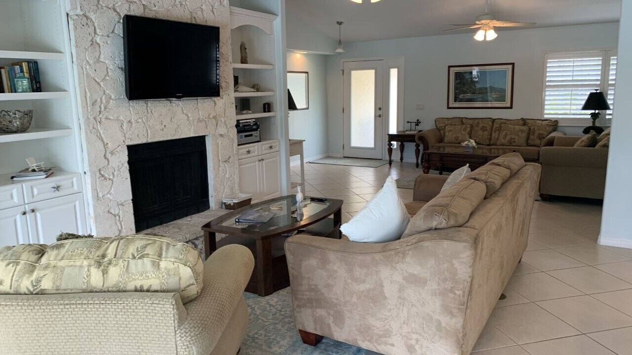 Photo of Livingroom in Fort Pierce Shores
