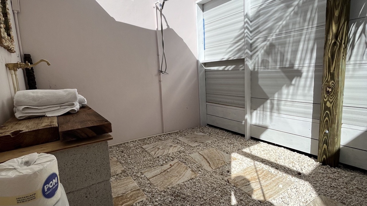 Photo of Bathroom in Green Turtle Cay