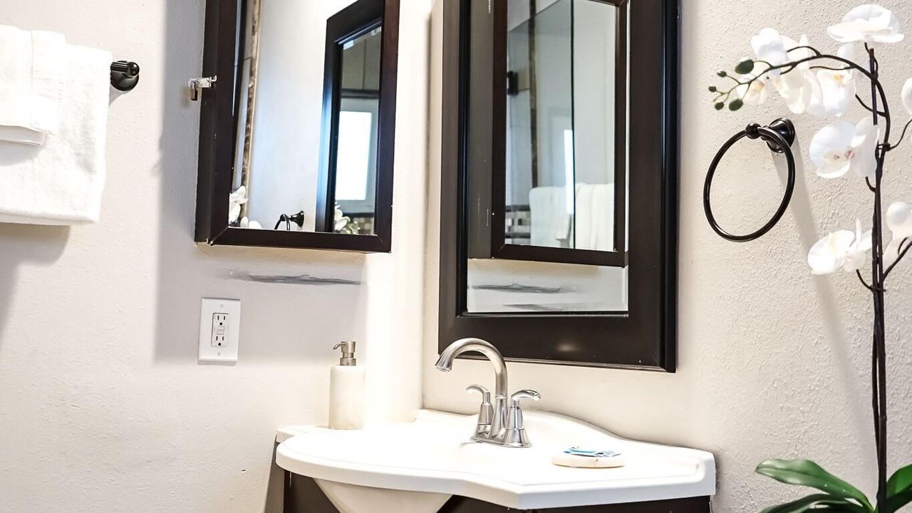 Photo of Bathroom in Newport Shores