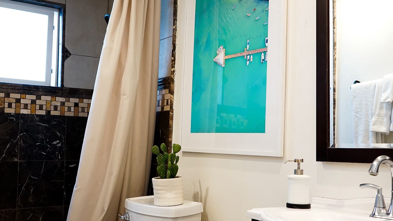 Photo of Bathroom in Newport Shores