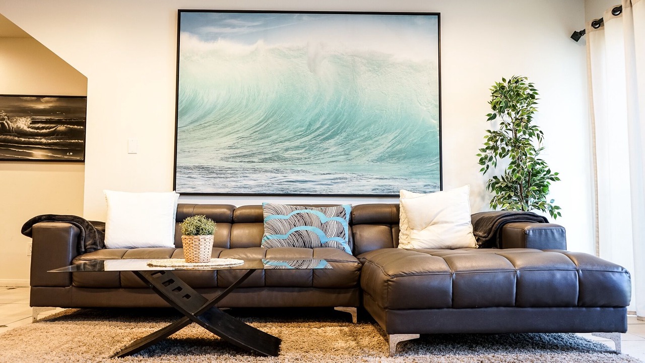 Photo of Livingroom in Newport Shores