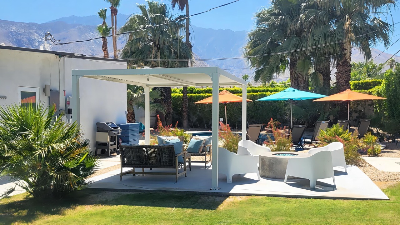 Photo of Others in Racquet Club Estates