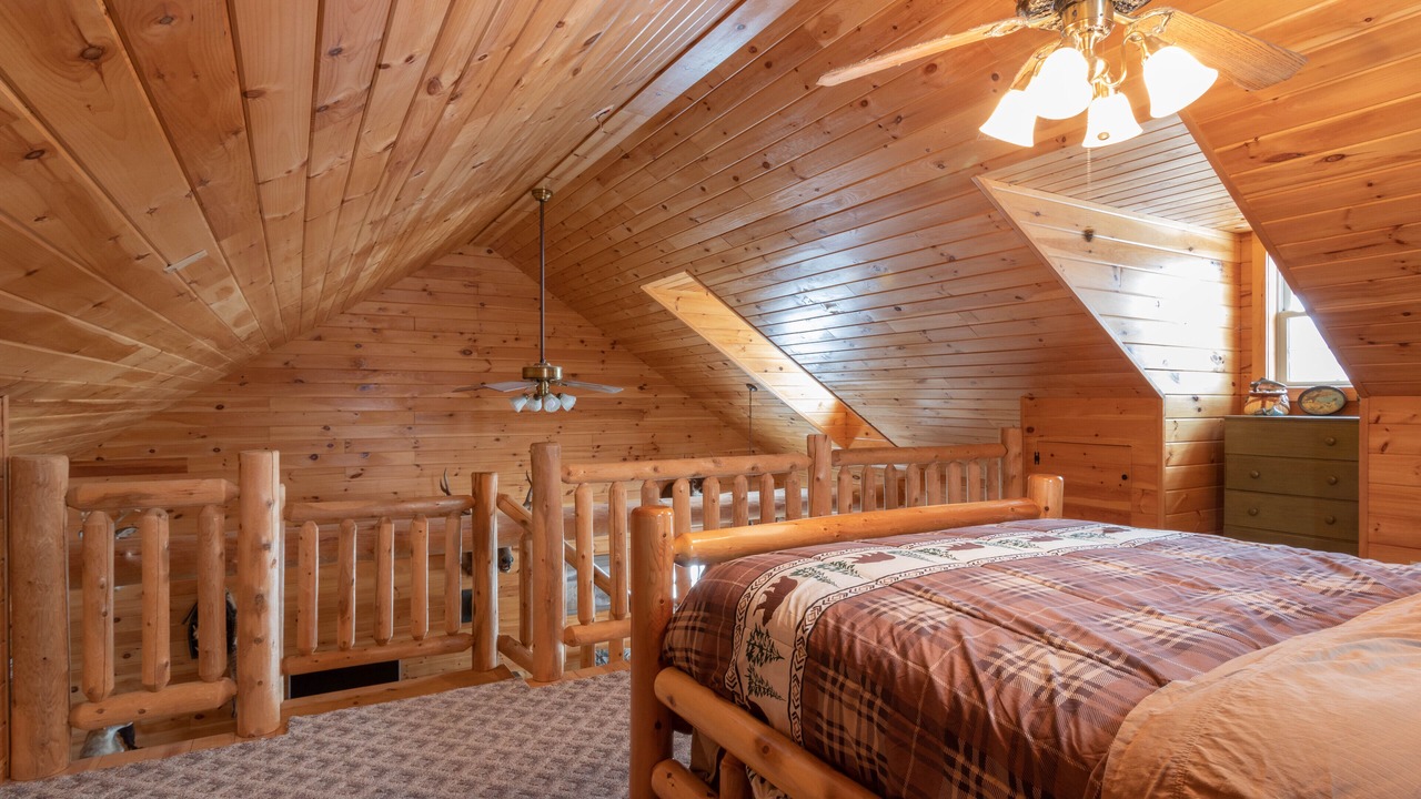 Photo of Bedroom in Alfred Station