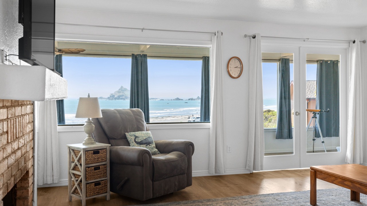 Photo of Livingroom in Crescent City North