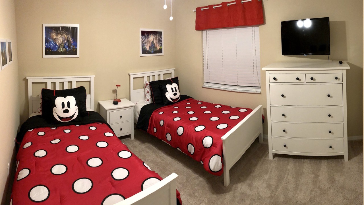 Photo of Bedroom in Crestwynd Bay