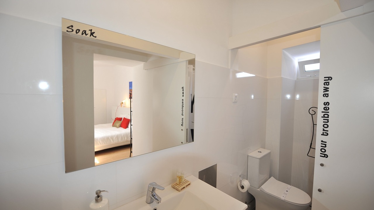 Photo of Bathroom in Mafamude