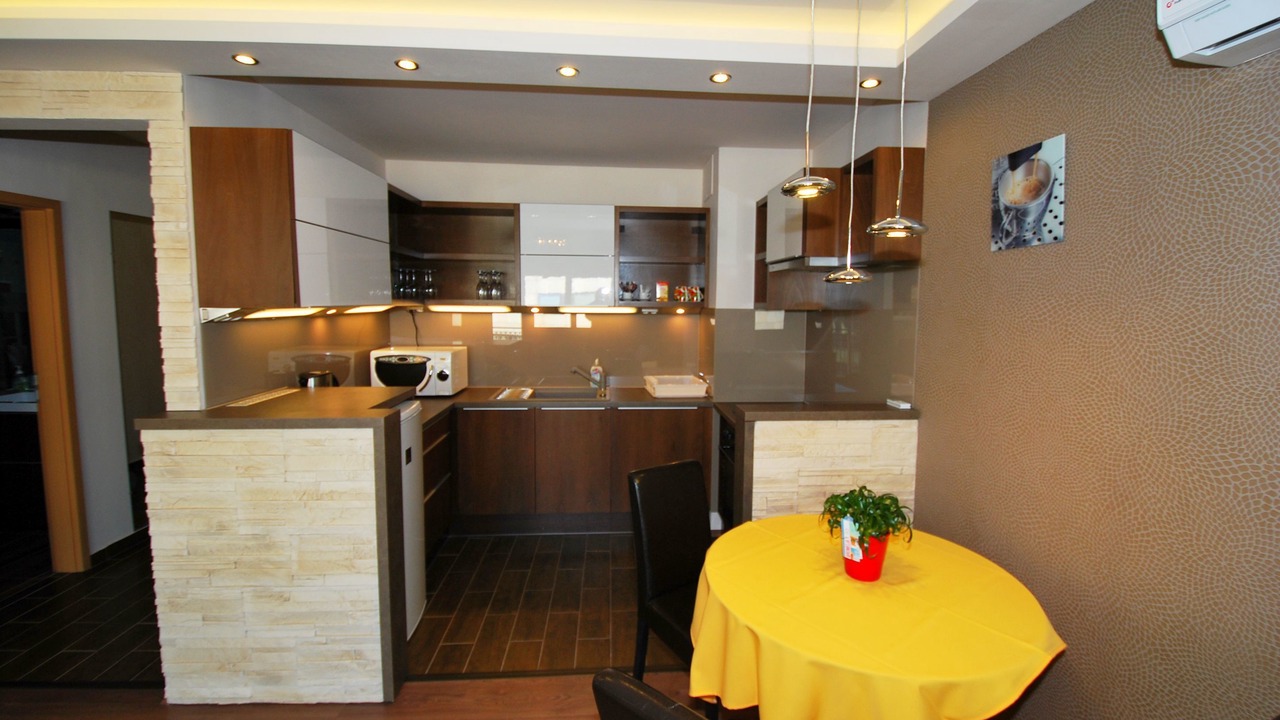 Photo of Kitchen in 13th District