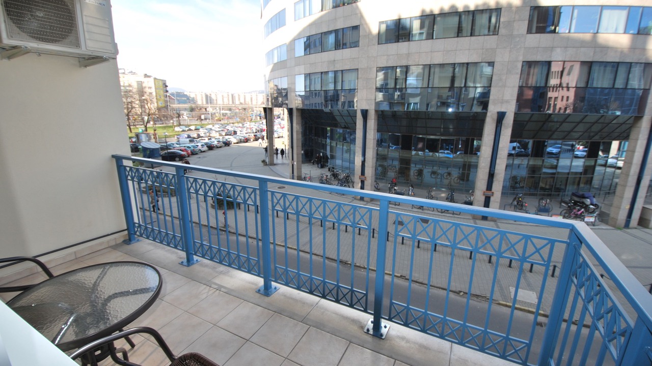 Photo of Patio Balcony in 13th District