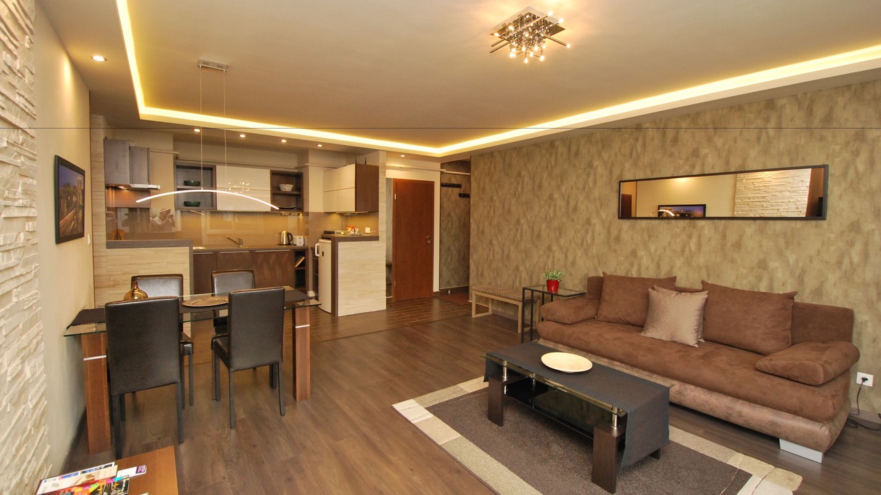 Photo of Livingroom in 13th District