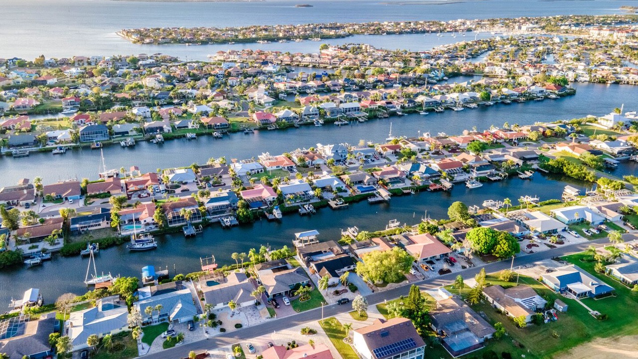 Photo of Others in Apollo Beach