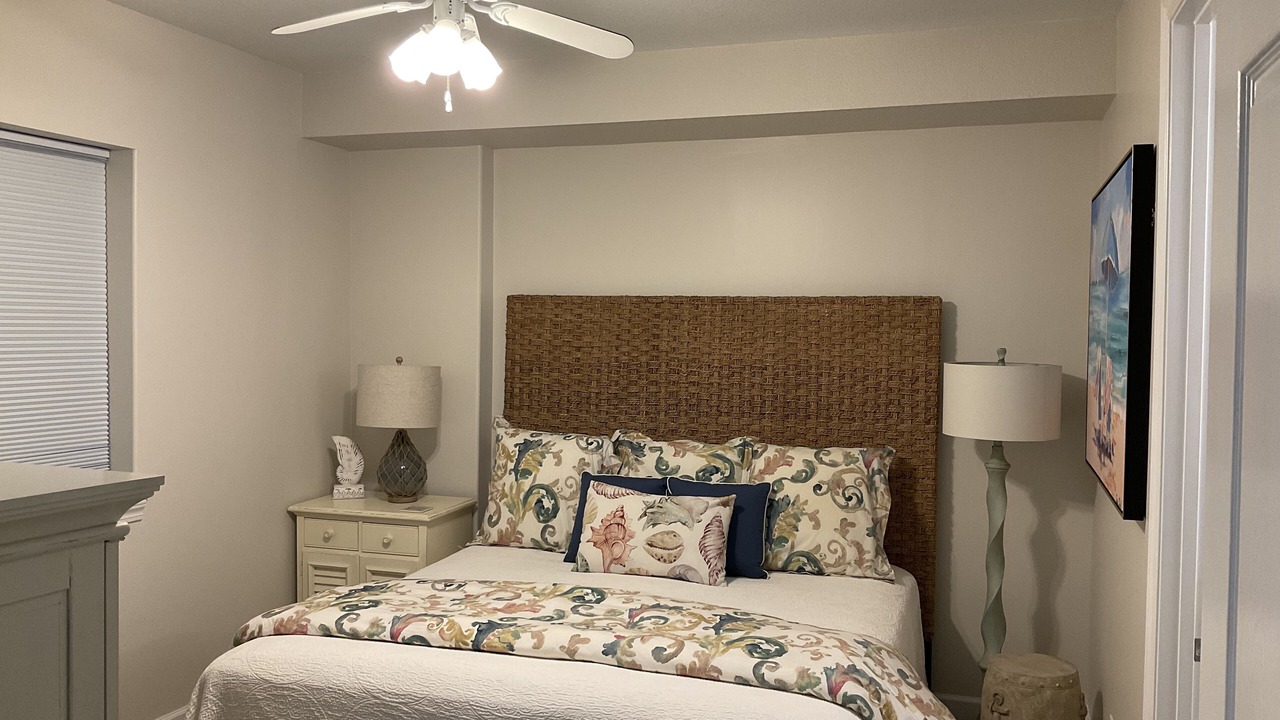 Photo of Bedroom in Orange Beach East