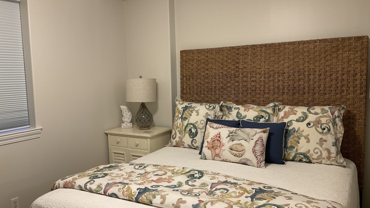 Photo of Bedroom in Orange Beach East