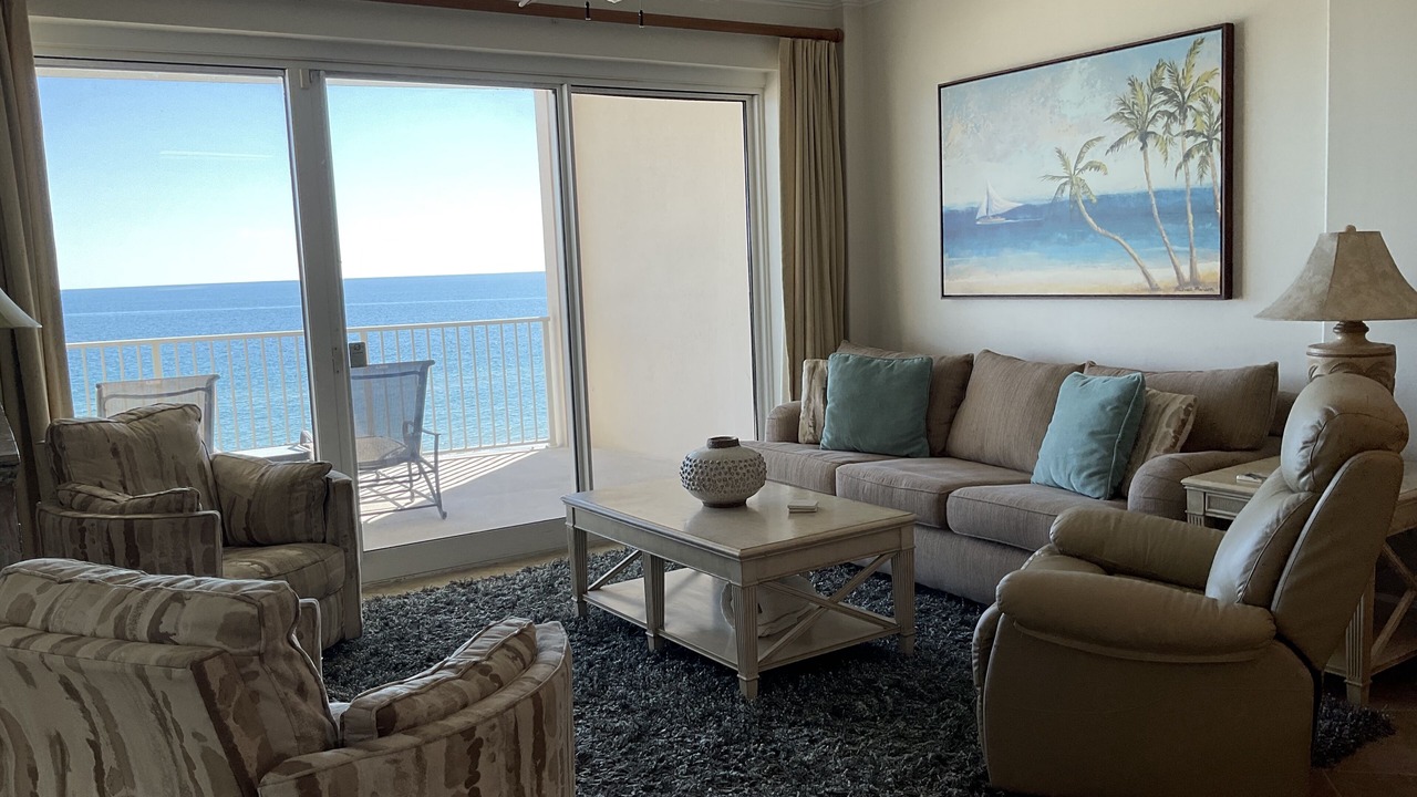 Photo of Livingroom in Orange Beach East