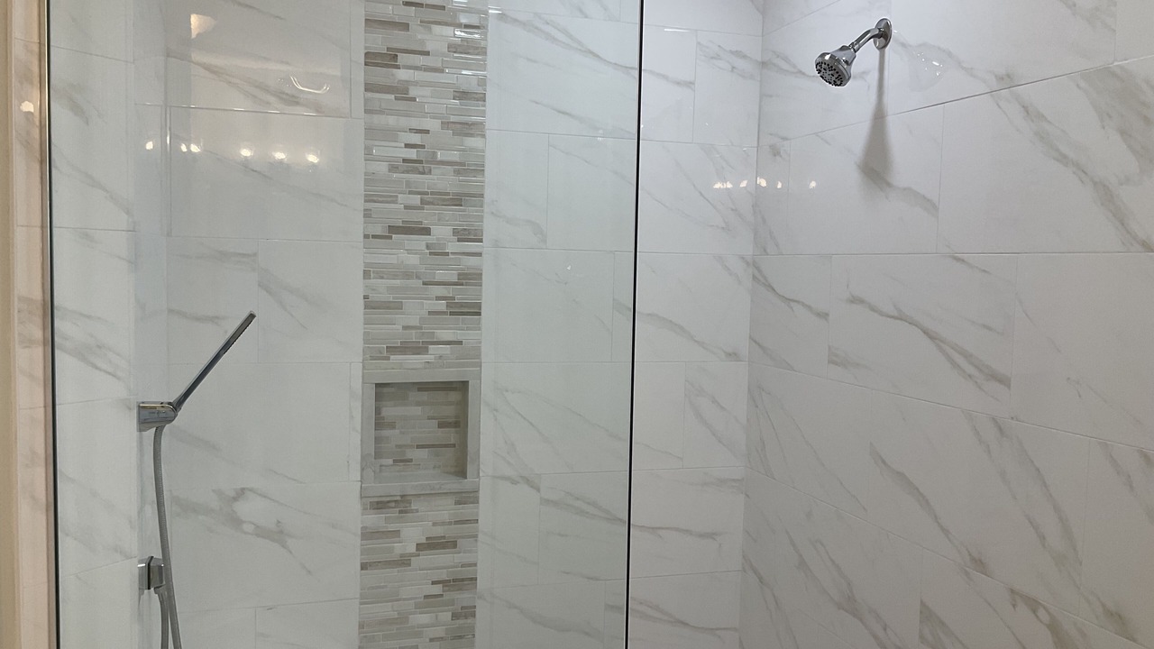 Photo of Bathroom in Orange Beach East