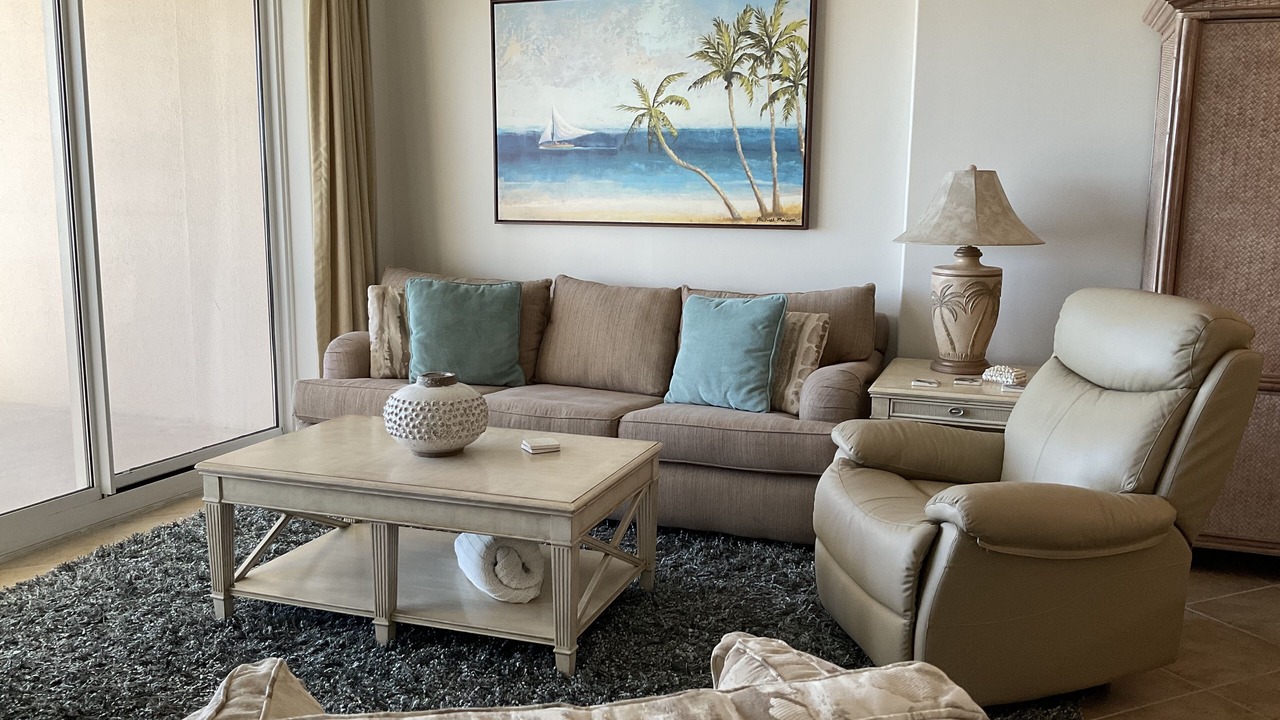 Photo of Livingroom in Orange Beach East