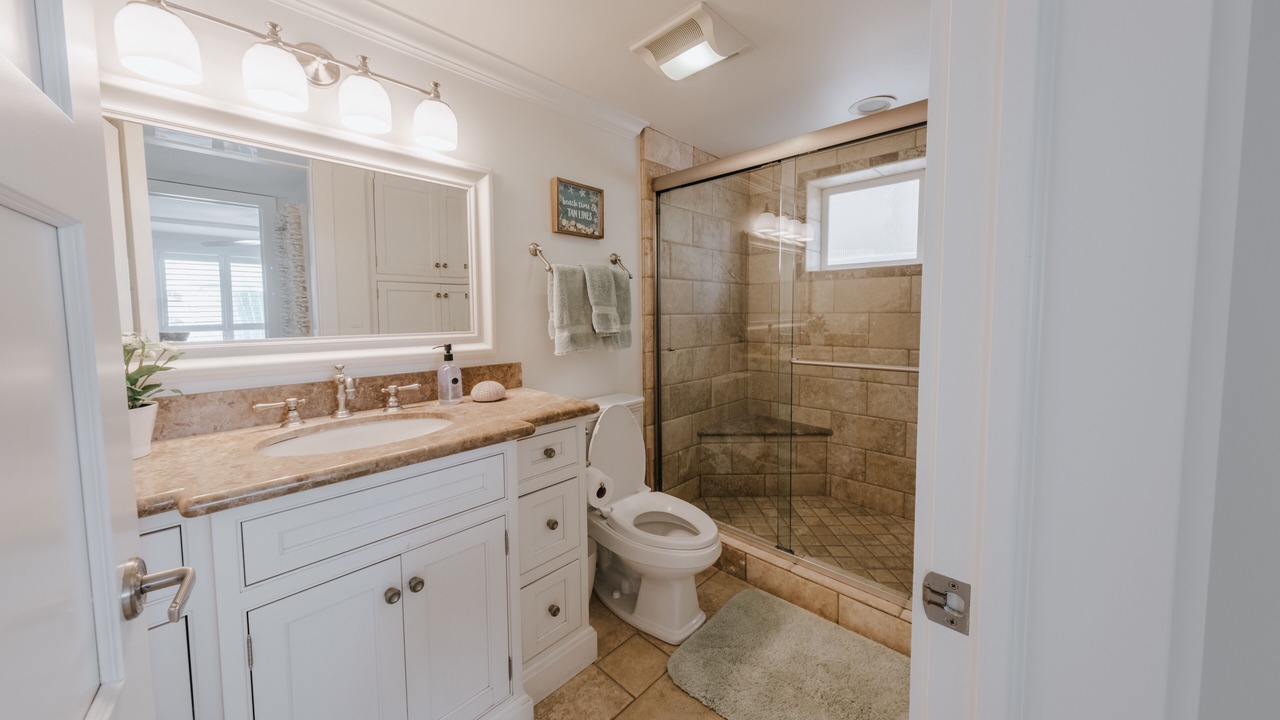 Photo of Bathroom in Silver Strand
