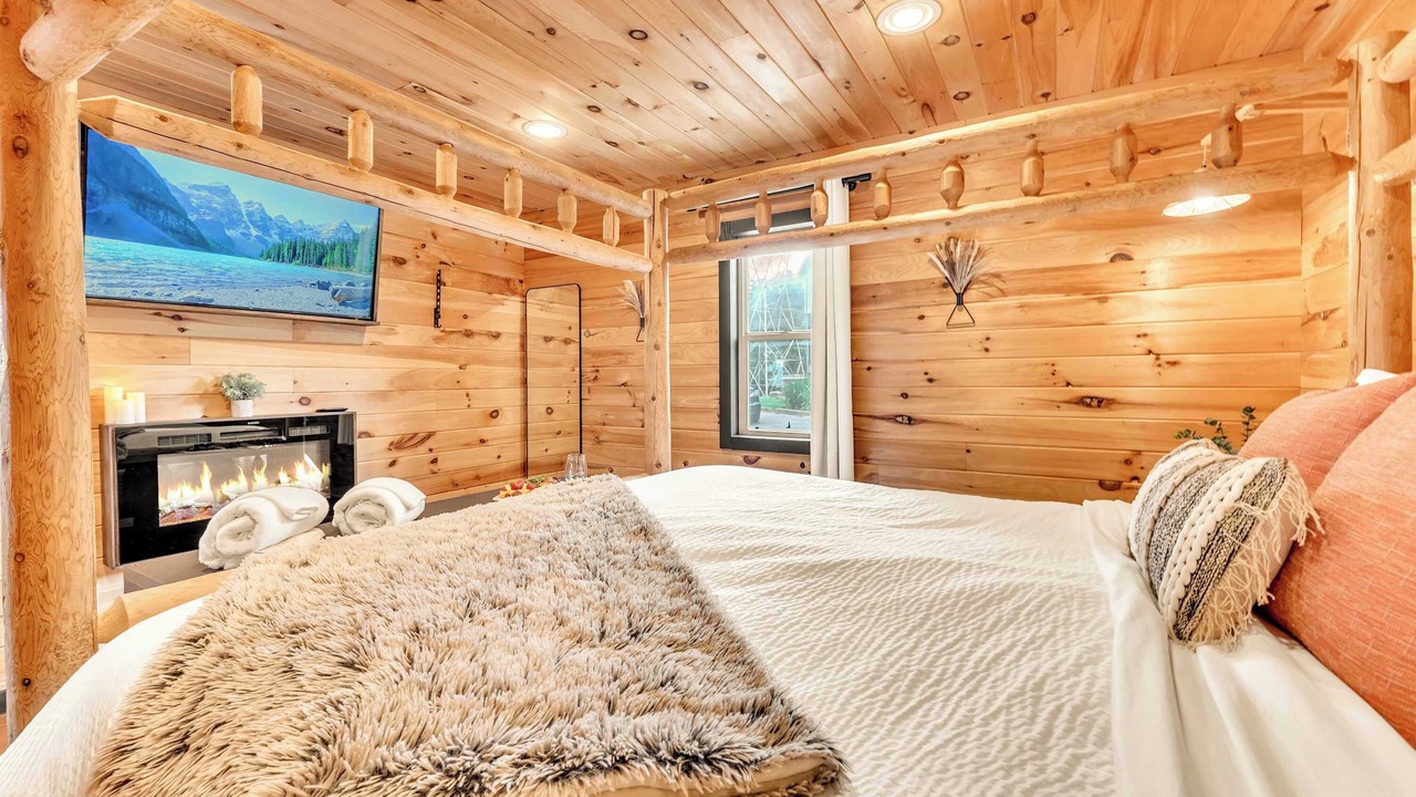 Photo of Bedroom in Bryant