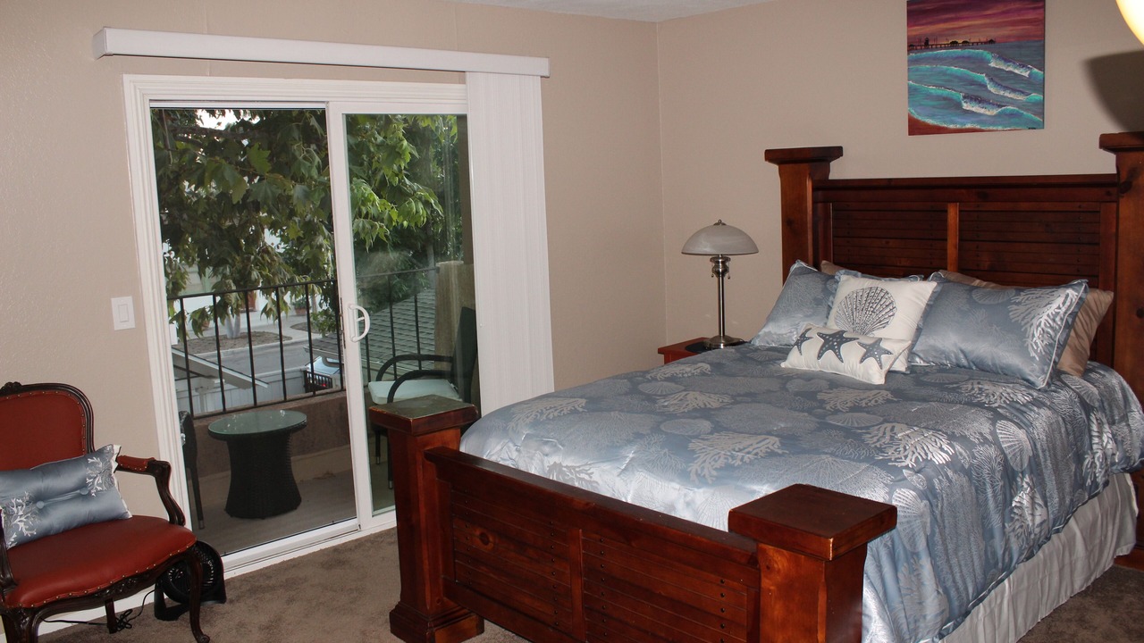 Photo of Bedroom in Huntington Beach