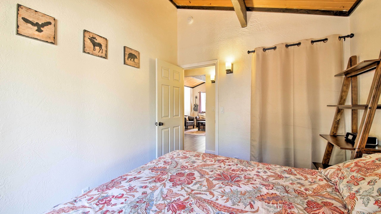 Photo of Bedroom in Big Bear City