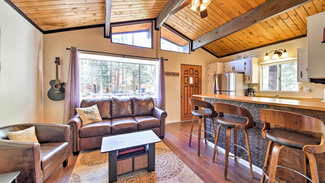 Photo of Livingroom in Big Bear City
