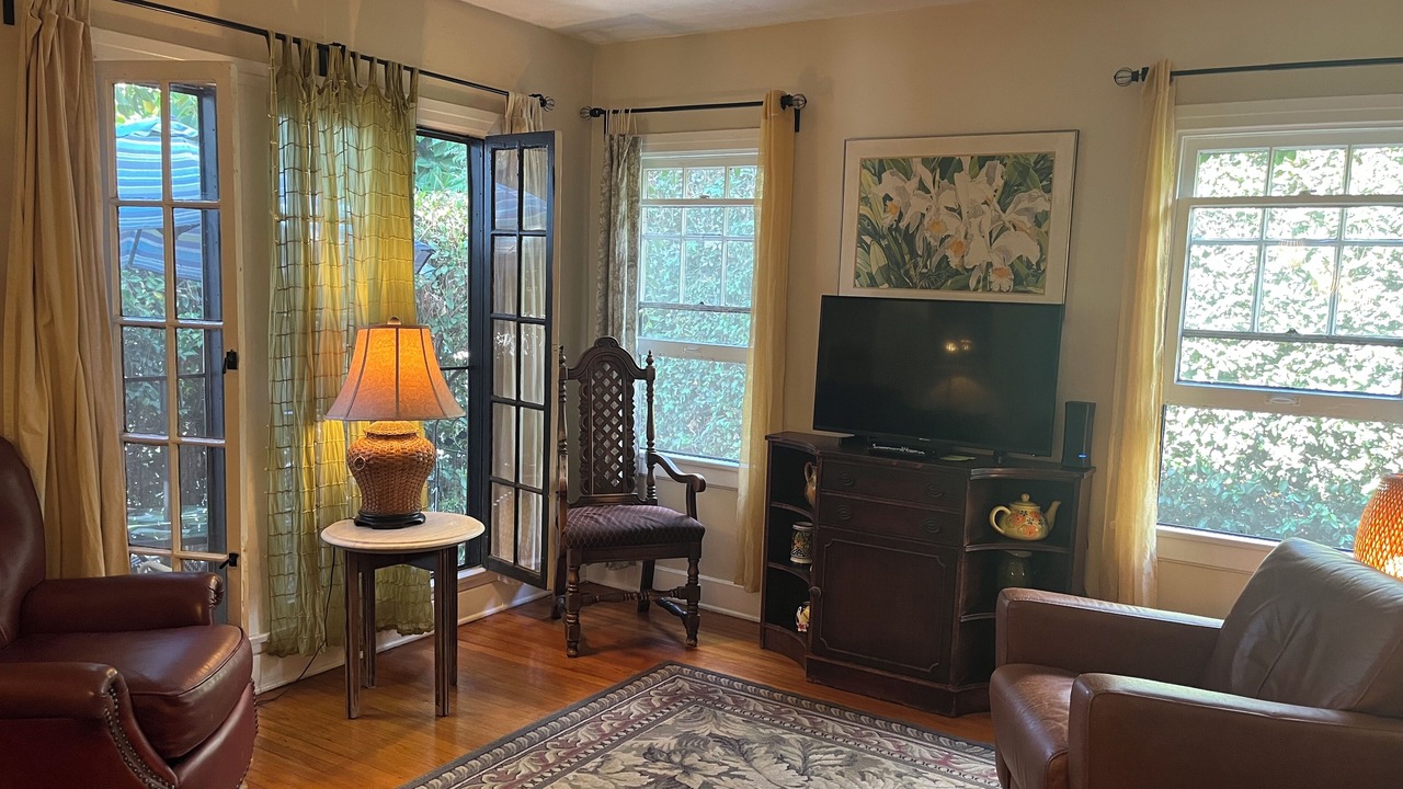 Photo of Livingroom in Sunset Junction