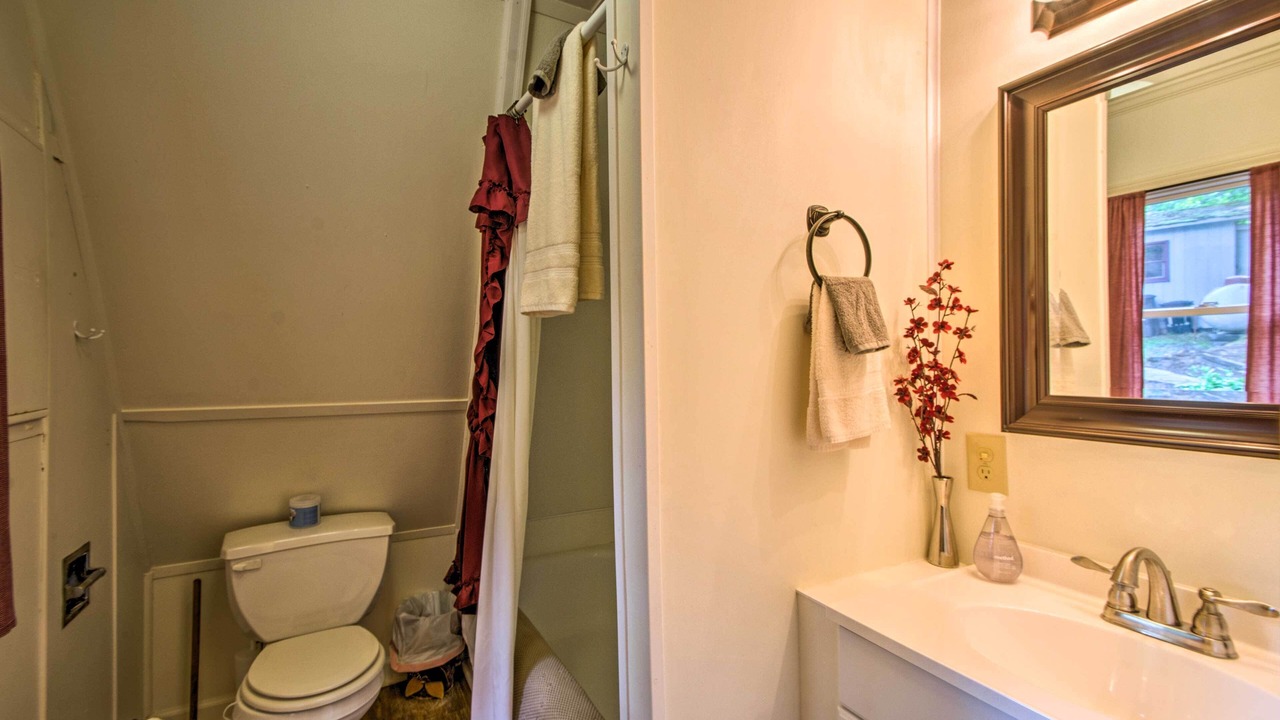 Photo of Bathroom in Todd