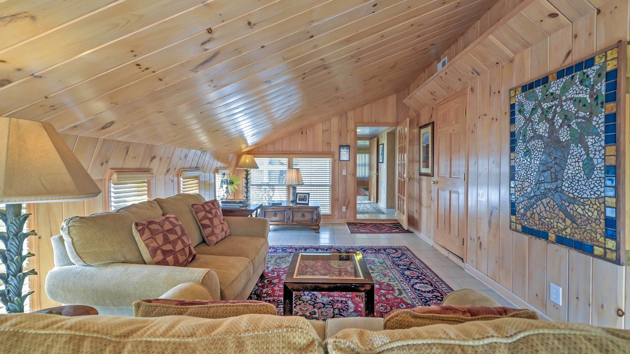 Photo of Livingroom in Bakersville