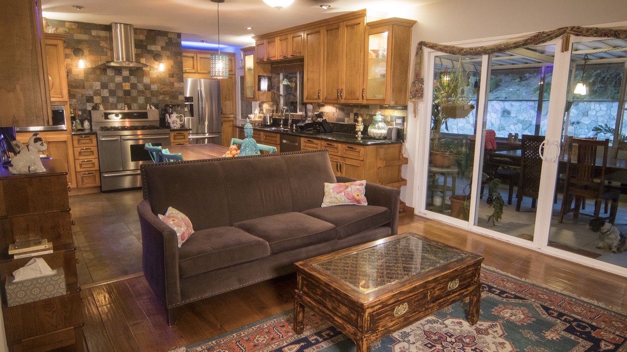 Photo of Livingroom in Fullerton