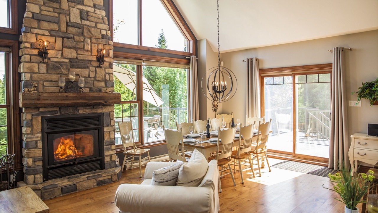 Photo of Livingroom in Petite-Riviere-Saint-Francois