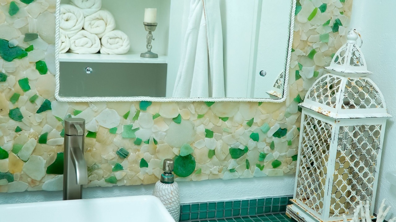 Photo of Bathroom in Spanish Wells