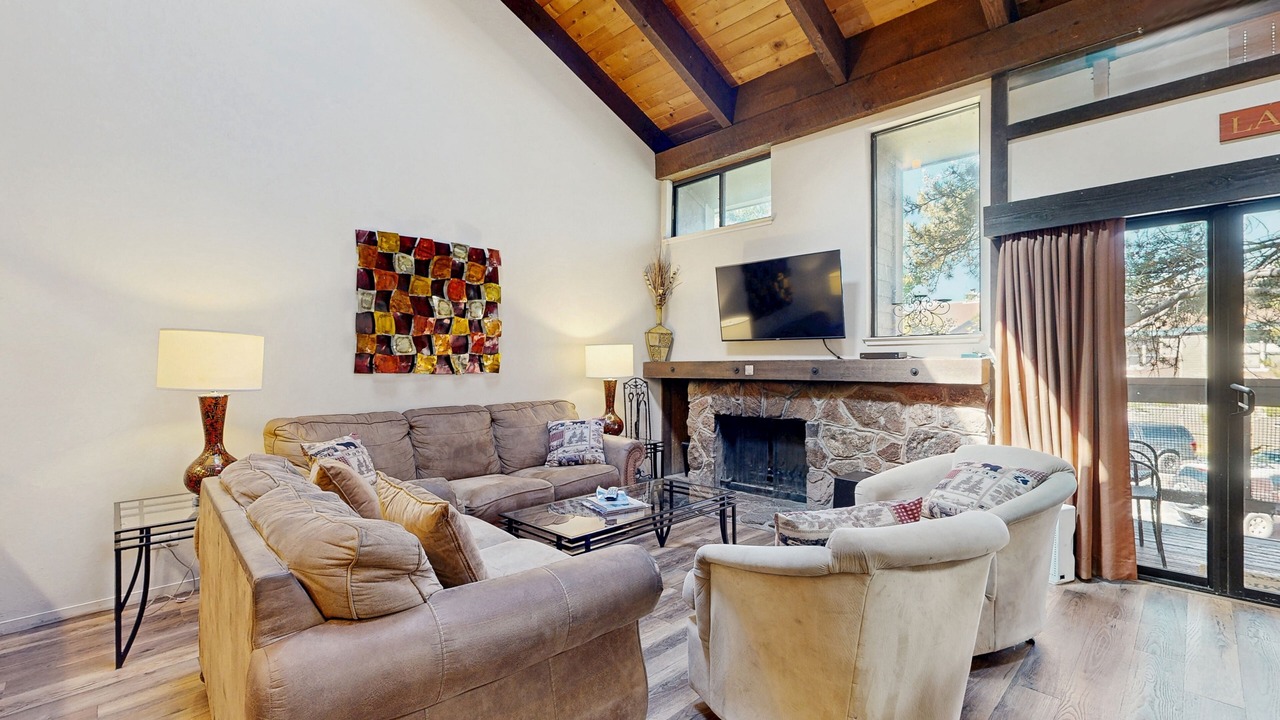 Photo of Livingroom in South Lake Tahoe