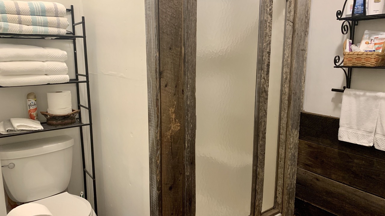 Photo of Bathroom in Maggie Valley