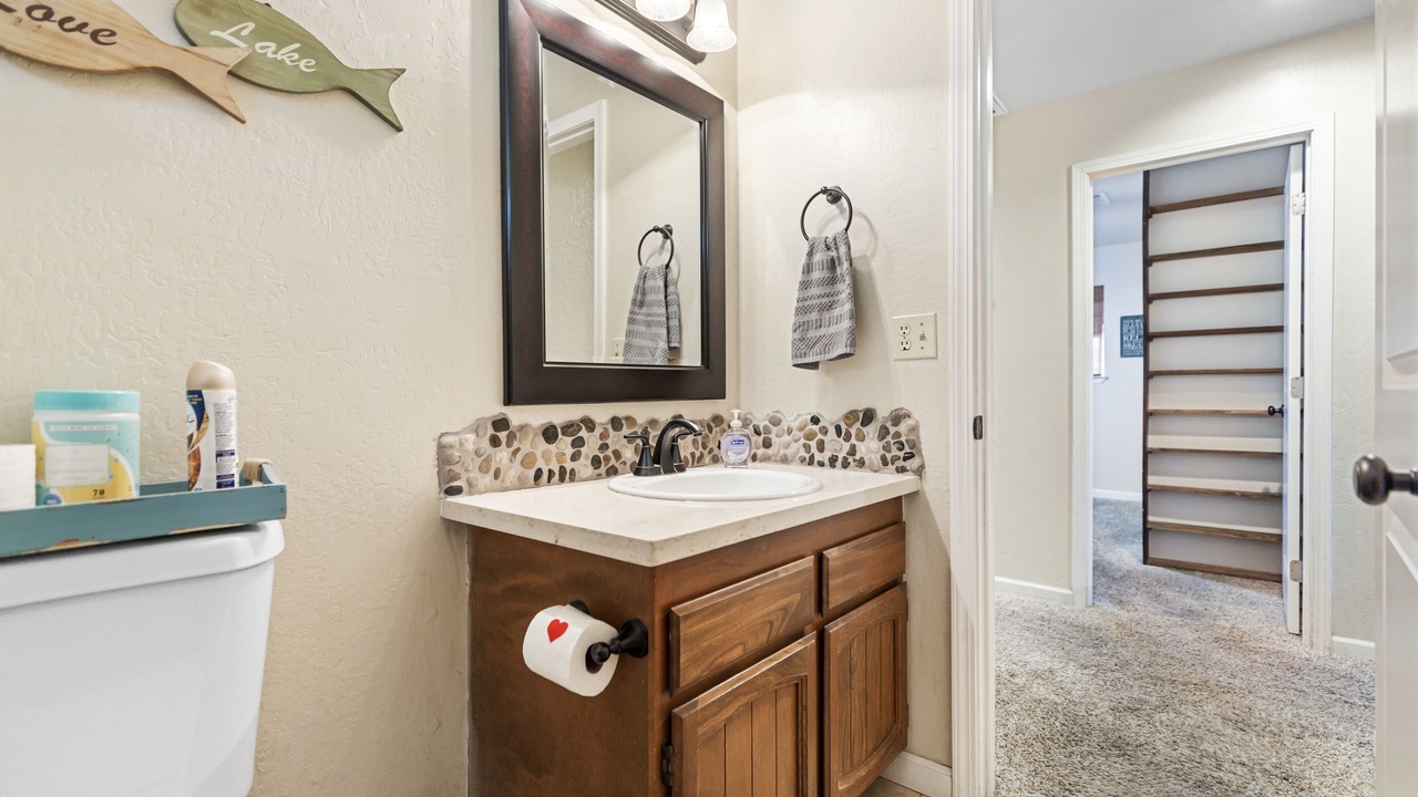 Photo of Bathroom in Groveland
