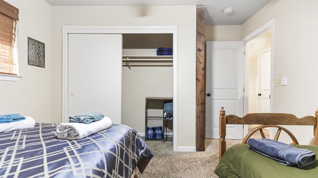Photo of Bedroom in Groveland