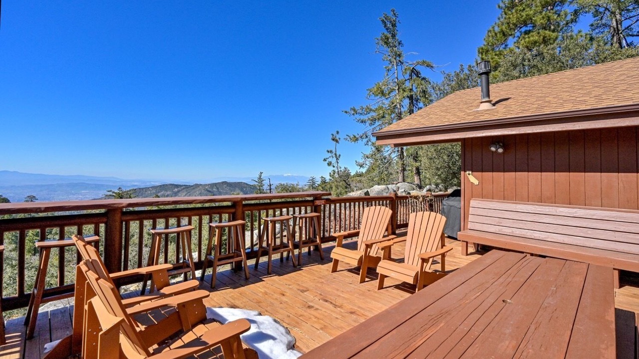 Photo of Patio Balcony in Pine Cove