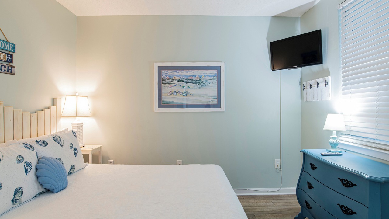 Photo of Bedroom in Orange Beach