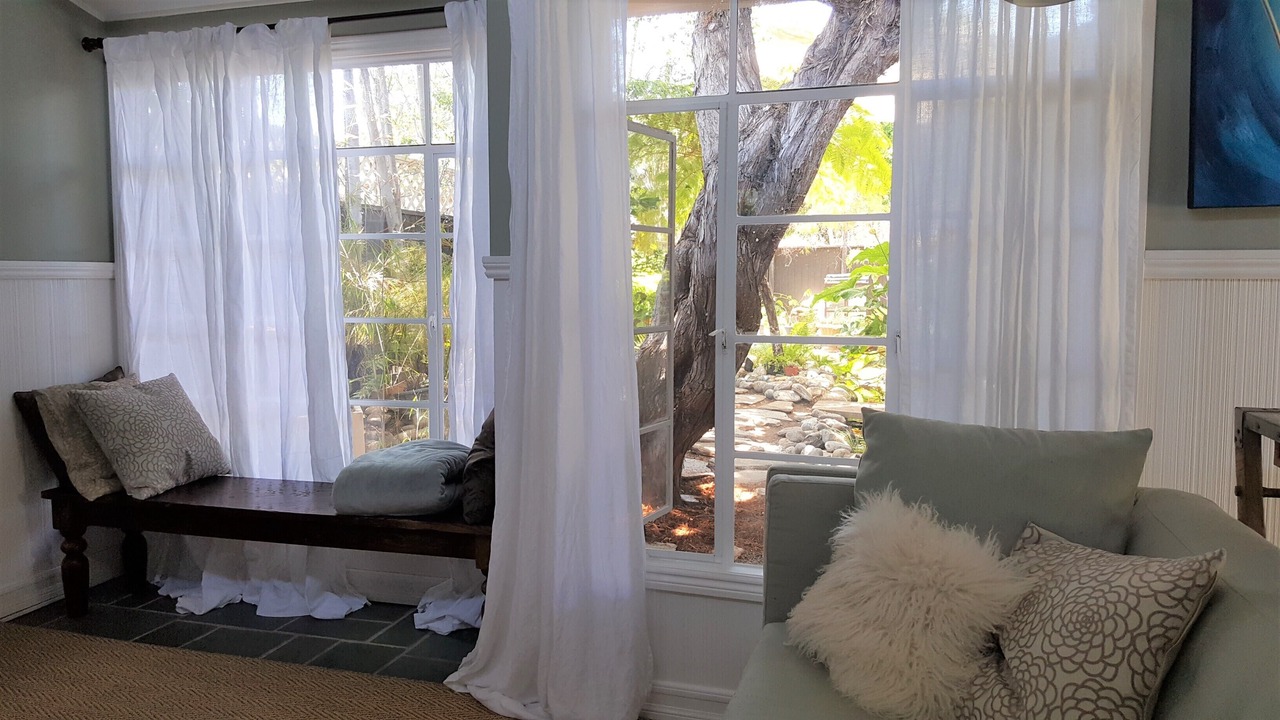Photo of Livingroom in Corona del Mar