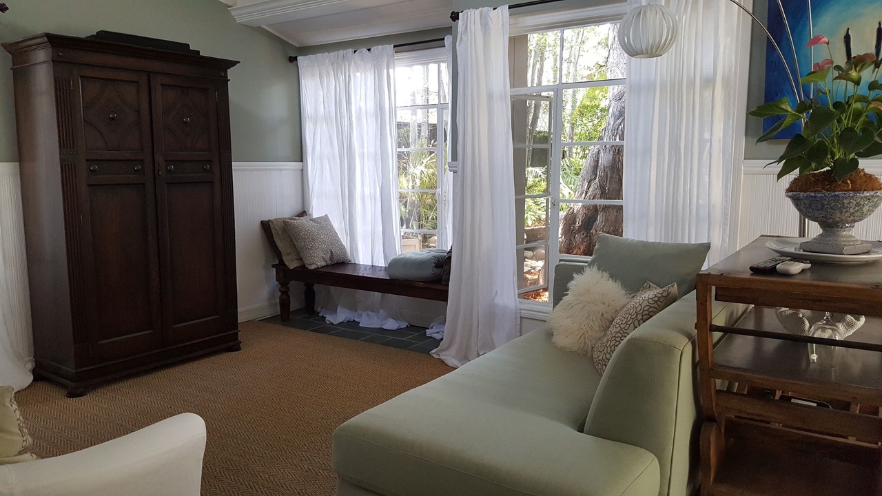 Photo of Livingroom in Corona del Mar