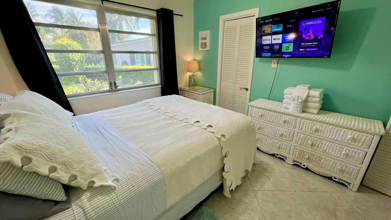 Photo of Bedroom in Deerfield Beach