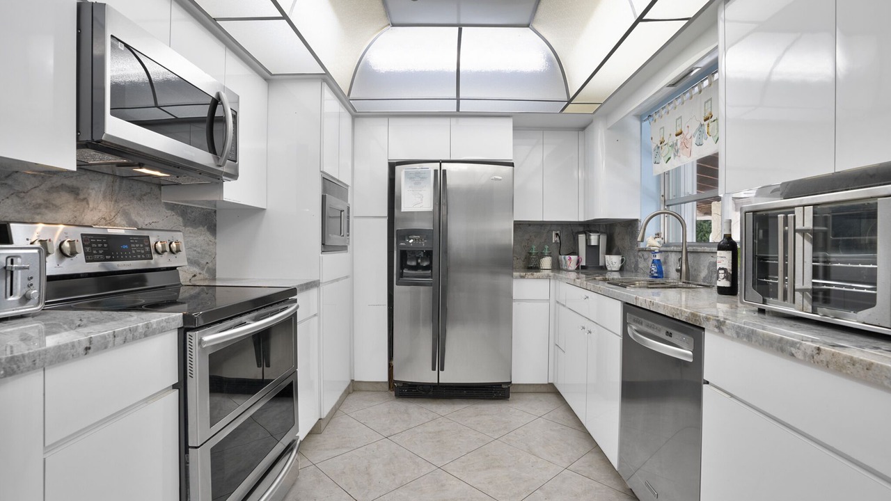 Photo of Bedroom in Deerfield Beach