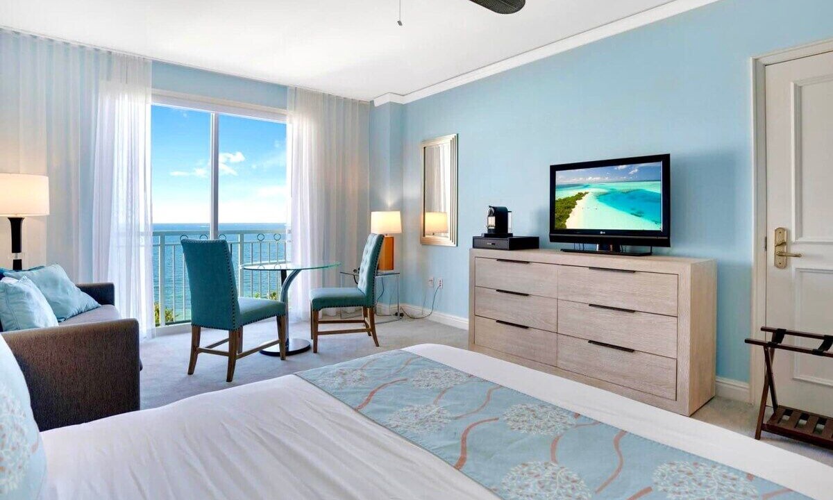 Photo of Bedroom in Key Biscayne